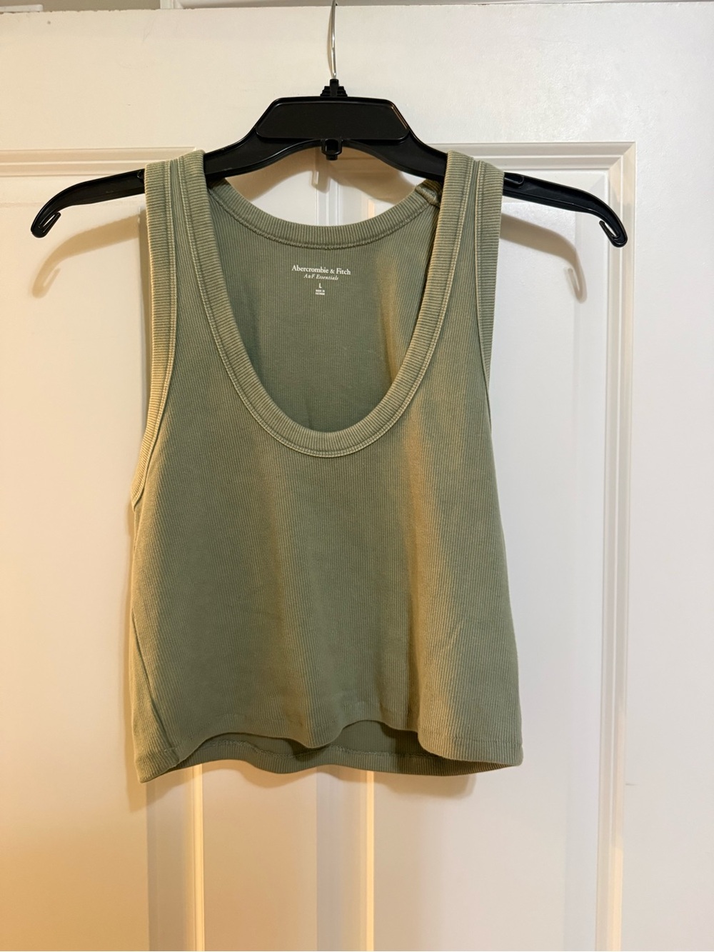 Abercrombie crop tank top olive green size large